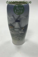 Royal Copenhagen Art Nouveau vase med landskab no 4568