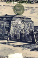 Royal Copenhagen Unika Fajance Bakkebord af Sø-Handelsretten af Jørgen Nielsen