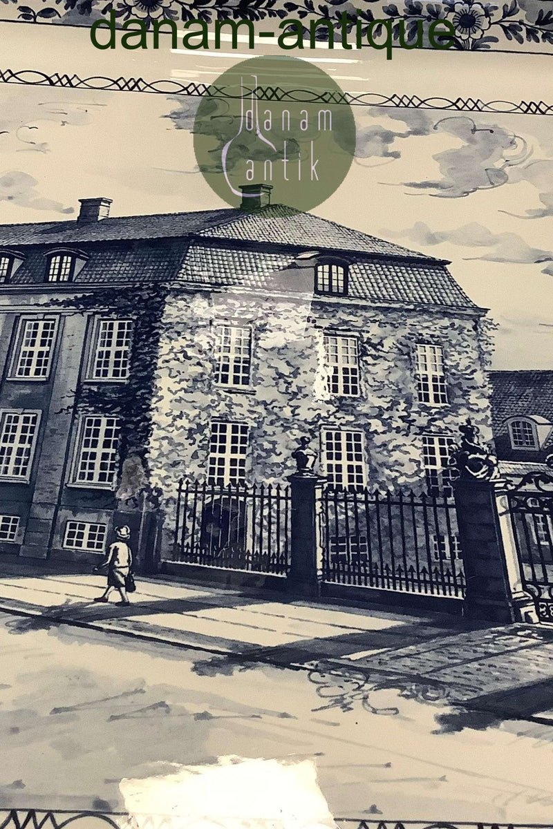 Royal Copenhagen Unika Fajance Bakkebord af Sø-Handelsretten af Jørgen Nielsen