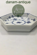 Royal Copenhagen Musselmalet Riflet sekskantet bakke No 2138