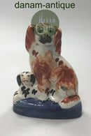 Stafforshire(?) Fajance Figur. To hunde