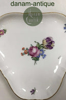 Royal Copenhagen Saksisk Blomst Let Trekantet Kagefad No 493/1526