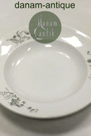 Royal Copenhagen Hotelporcelæn dekoreret med vilde planter Dyb Tallerken No 6002