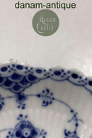 Royal Copenhagen Blaue geriffelte Halbspitzenschale auf Fuß Nr. 511