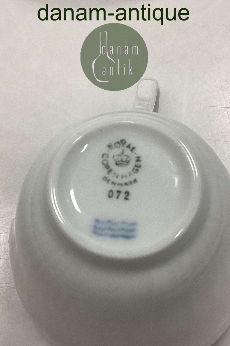 Royal Copenhagen Josephine Kaffekop og underkop No. 072