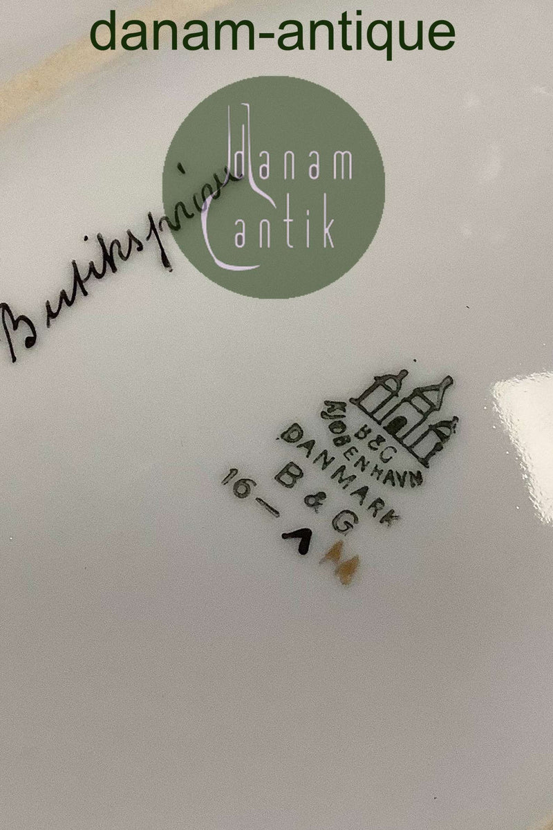 Bing and Grondahl Saxon Flower, White oval dish Shop sample No. 16