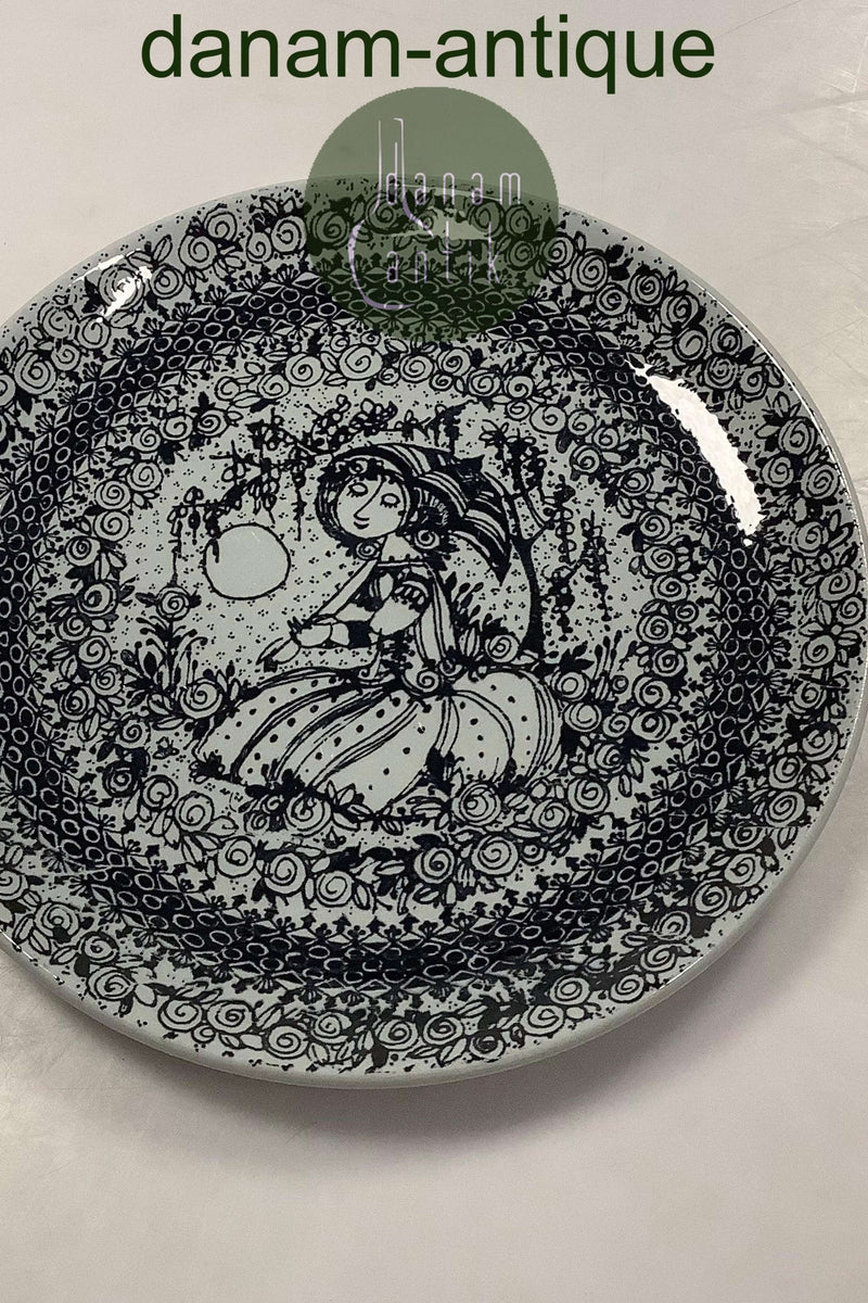 Bjorn Wiinblad Nymolle Ceramics. The 4 seasons - Summer No 3054 - 1286