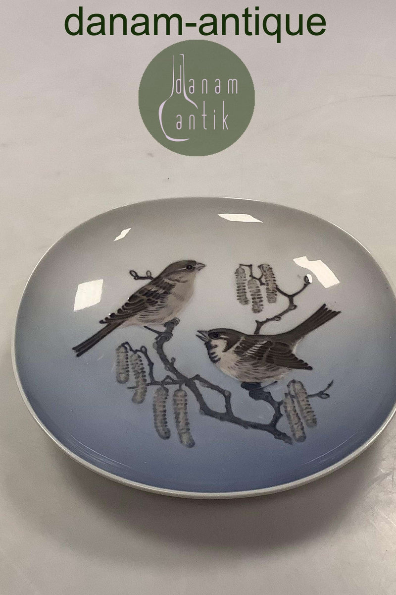 Royal Copenhagen Skål med Gråspurv No. 4937