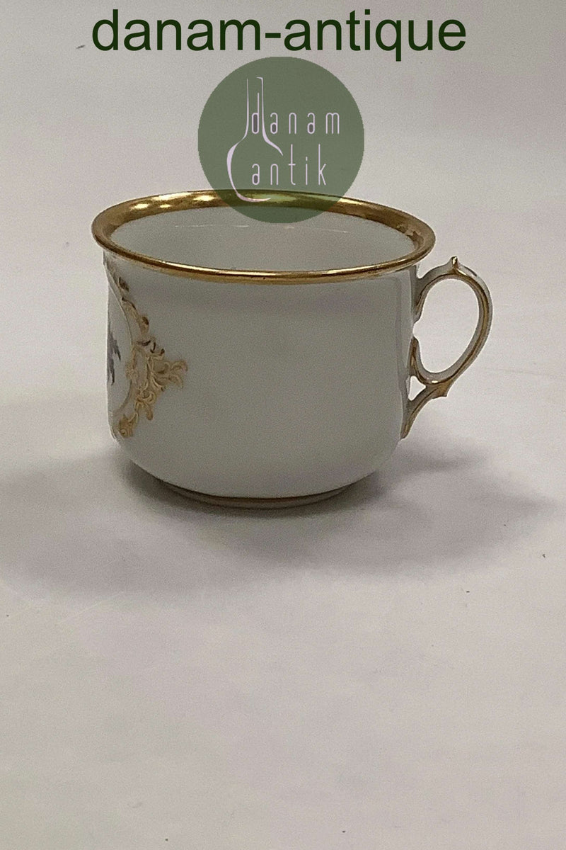 Antik Royal Copenhagen Kaffekop med Blomster Motiv