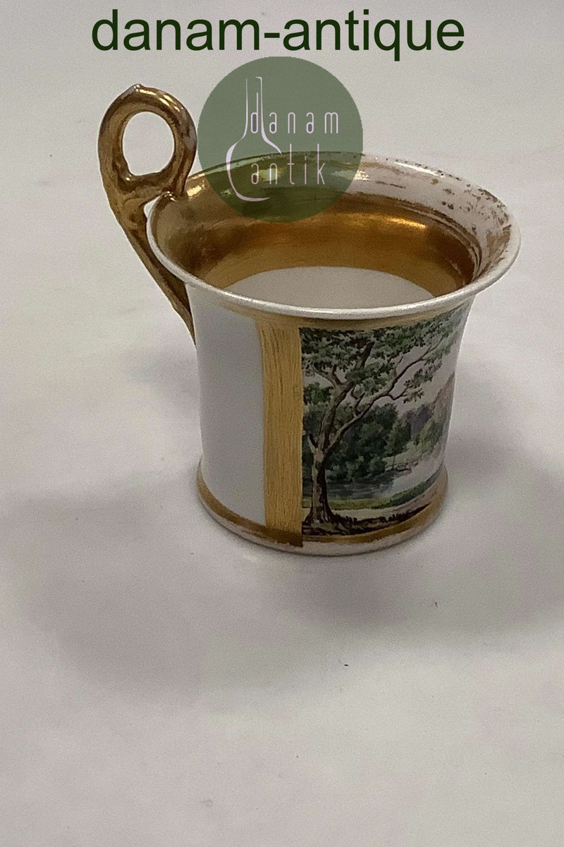 Antik Royal Copenhagen Kop med motiv af hus og sø