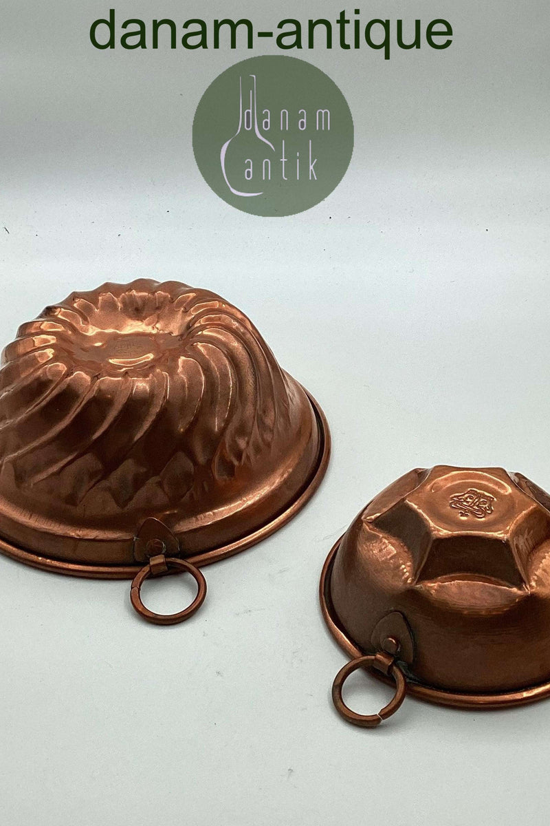 To kobber budding forme med Krone stempel