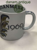 Royal Copenhagen Aluminia Frederik d. 9 Stort Krus 1969