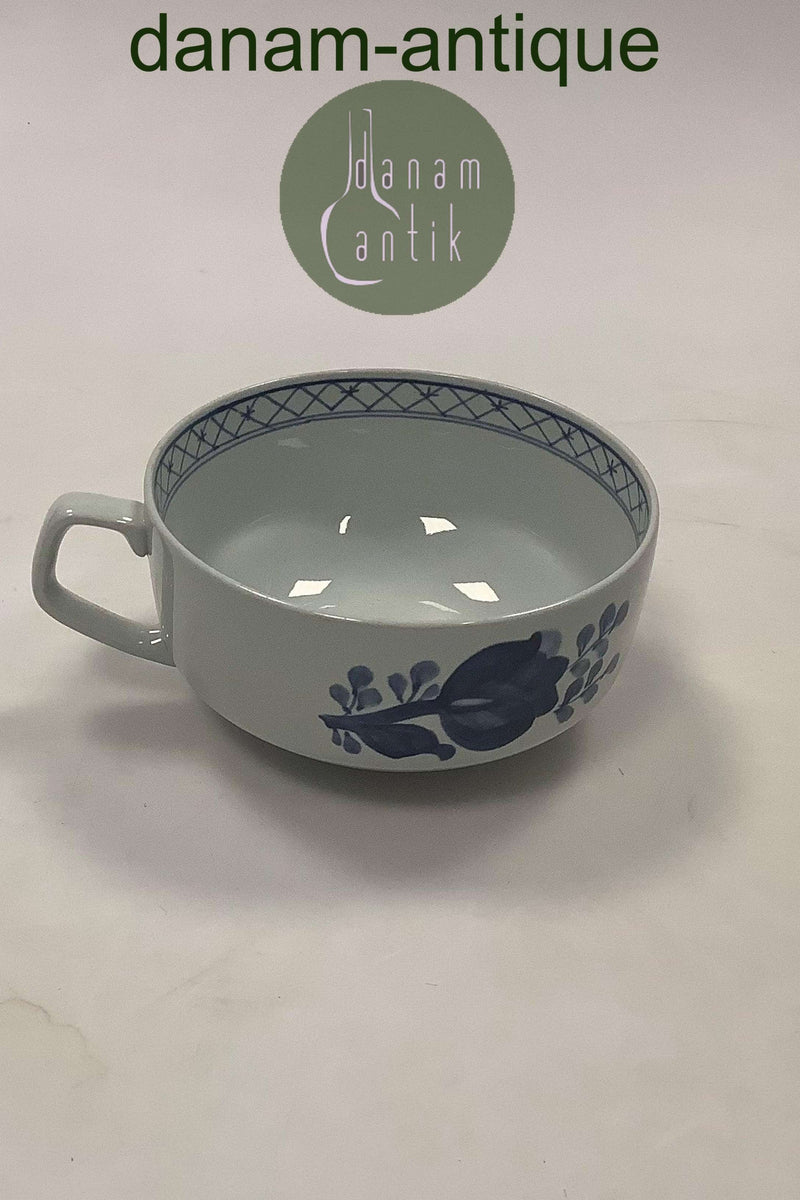 Royal Copenhagen Tranquebar Ny Form Thekop unden underkop No. 2824