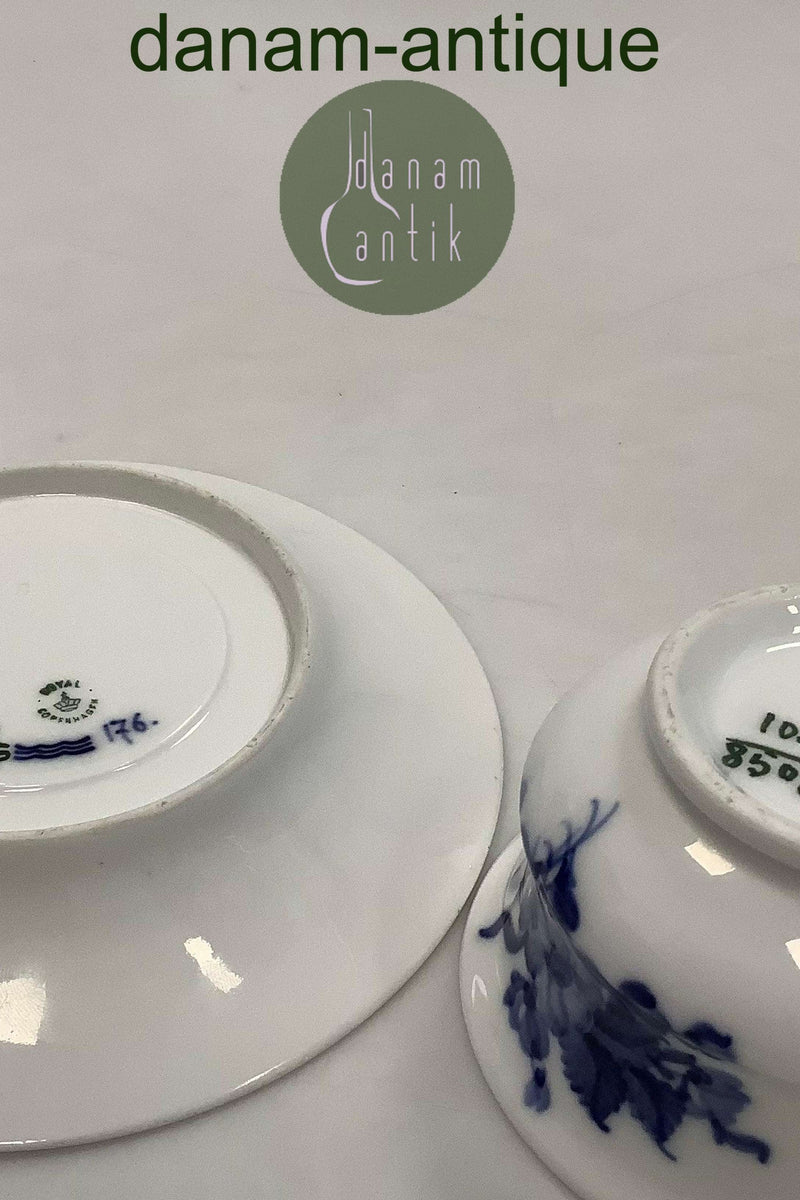 Royal Copenhagen Blå Blomst Fransk Kop No. 8508