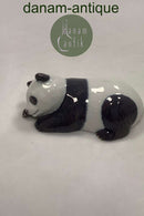 Royal Copenhagen Figur af liggende Panda No. 665