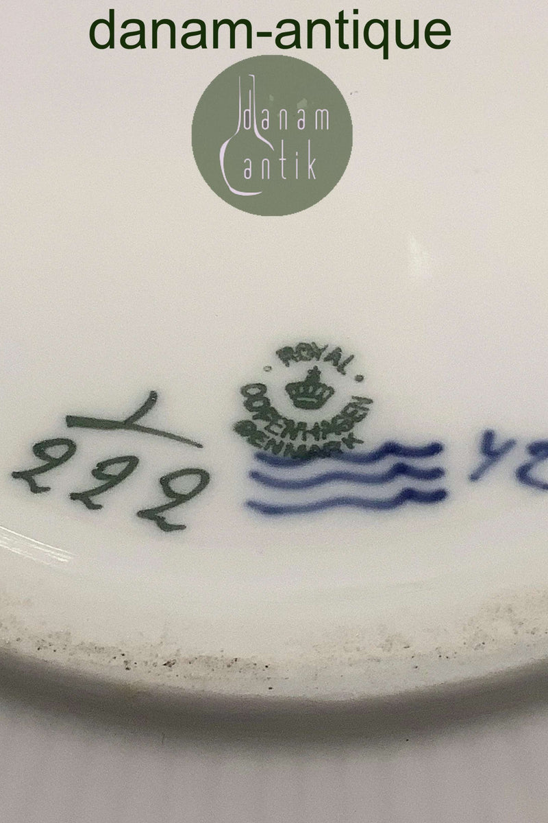 Royal Copenhagen Musselmalet Riflet Terrin No. 222