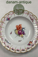 Saksisk Blomst Dyb Tallerken med Gennembrudt Blondekant fra 1860-1890