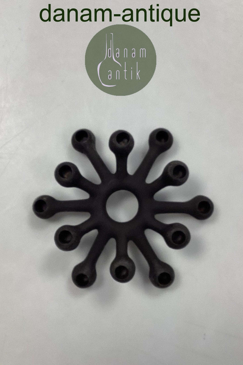 Quistgaard Lysestage i jern IHQ Danmark Dansk 12-armet lysestage