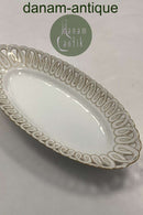 Bing and Grondahl Hartmann オーバル透かし彫りボウル 寸法 22.6cm x 10.5cm 小さな欠けが数ヶ所あります。