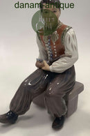 达尔-延森（Dahl Jensen）带着烟斗的阿马格男孩小雕像，编号1300