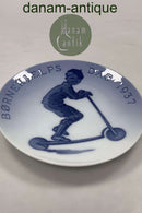Royal Copenhagen Børnehjælpsdags Platte fra 1937
