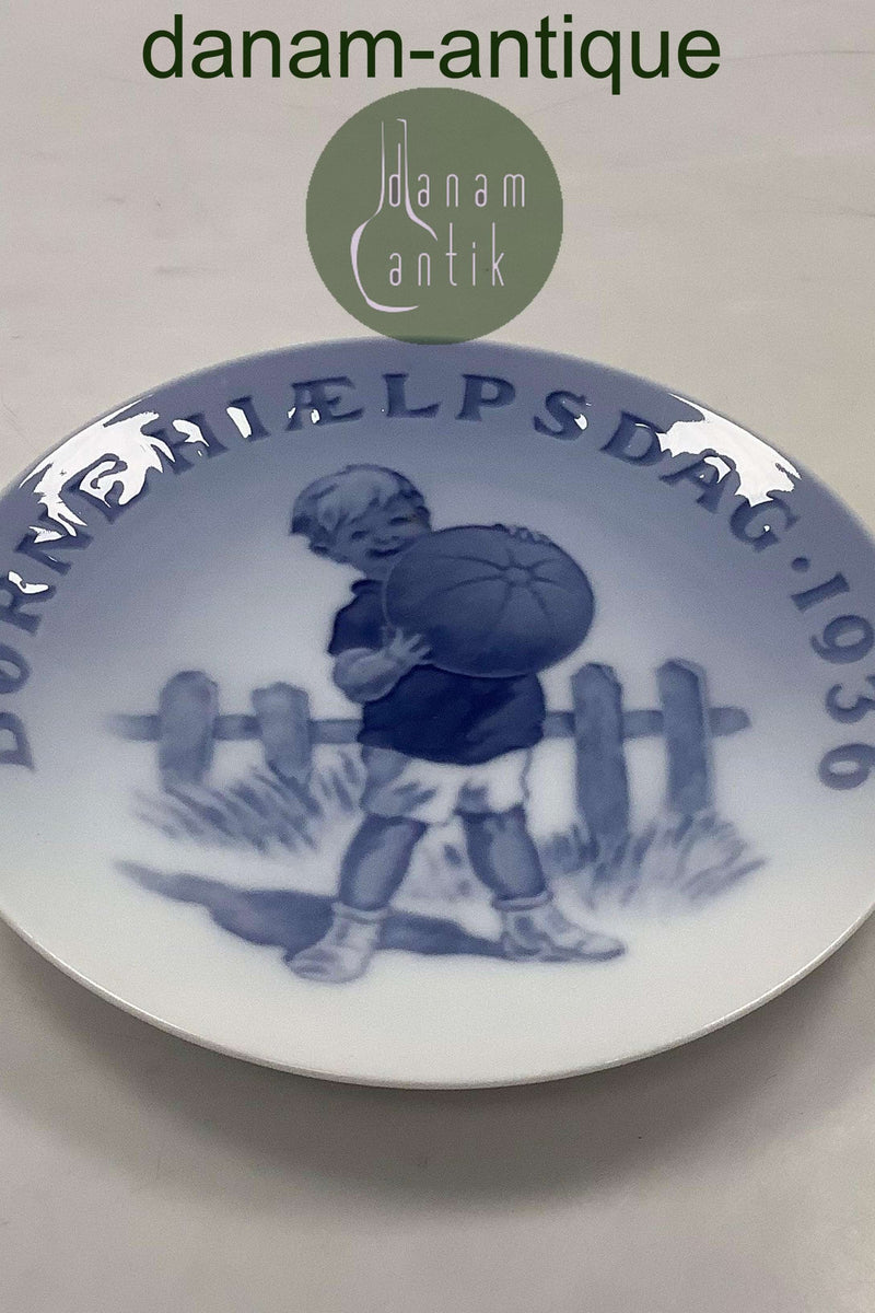 Royal Copenhagen Børnehjælpsdags Platte fra 1936