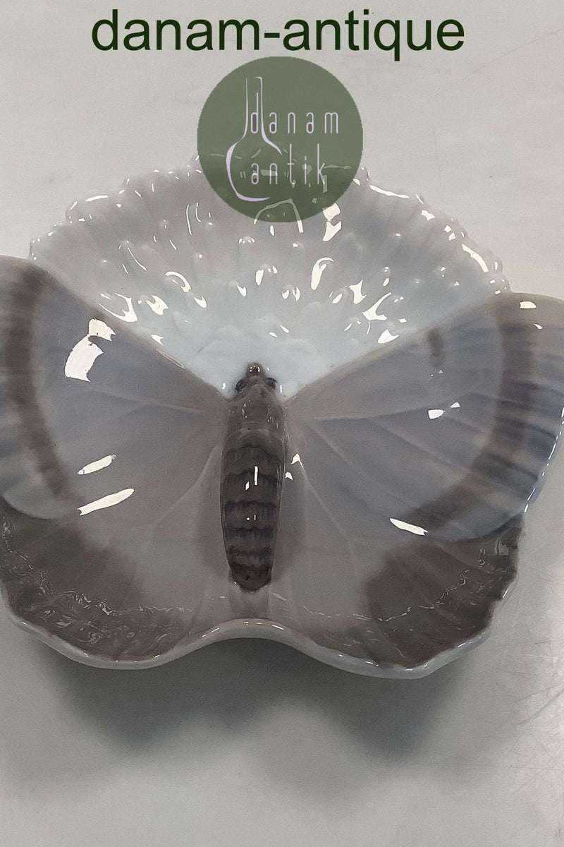 Royal Copenhagen Art Nouveaeu Skål med natsvæmmer No 10/16