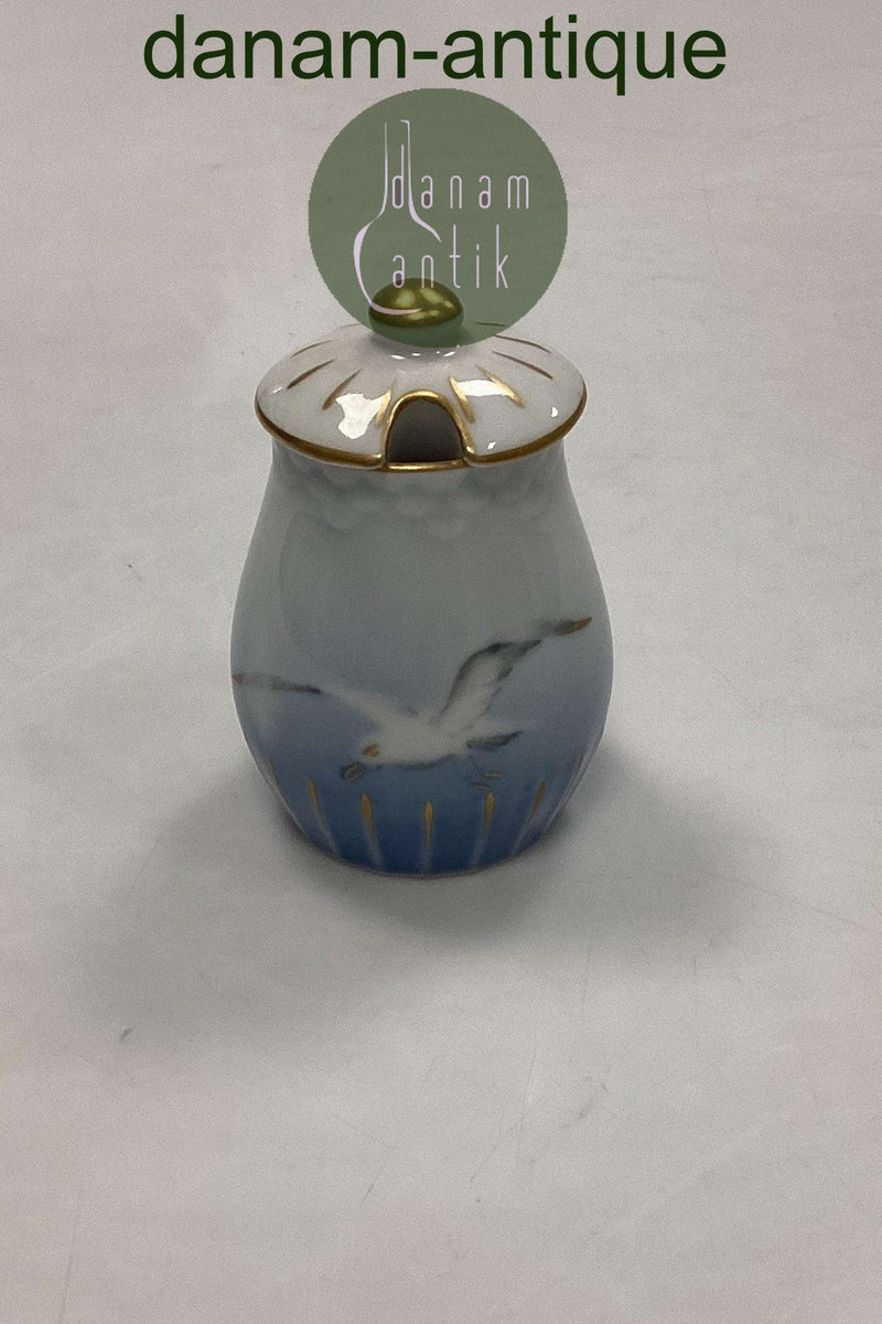 Bing & Grøndahl Måge med Guld Sennepskrukke No. 52