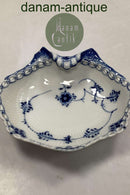 Royal Copenhagen Muschelmalet Vollblonde Schale Nr. 1074