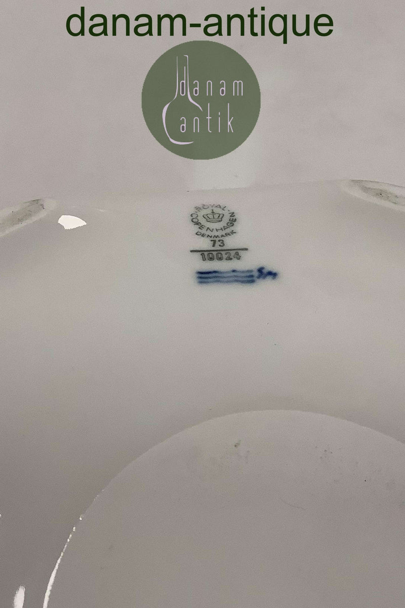 Royal Copenhagen / Kgl. Porcelæn Skærsommernatsdrøm Salatskål Lyseblå No 10024