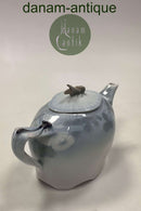 Royal Copenhagen  / Kgl. Porcelæn Skærsommernatsdrøm Thekande i Lyseblå  No 10036