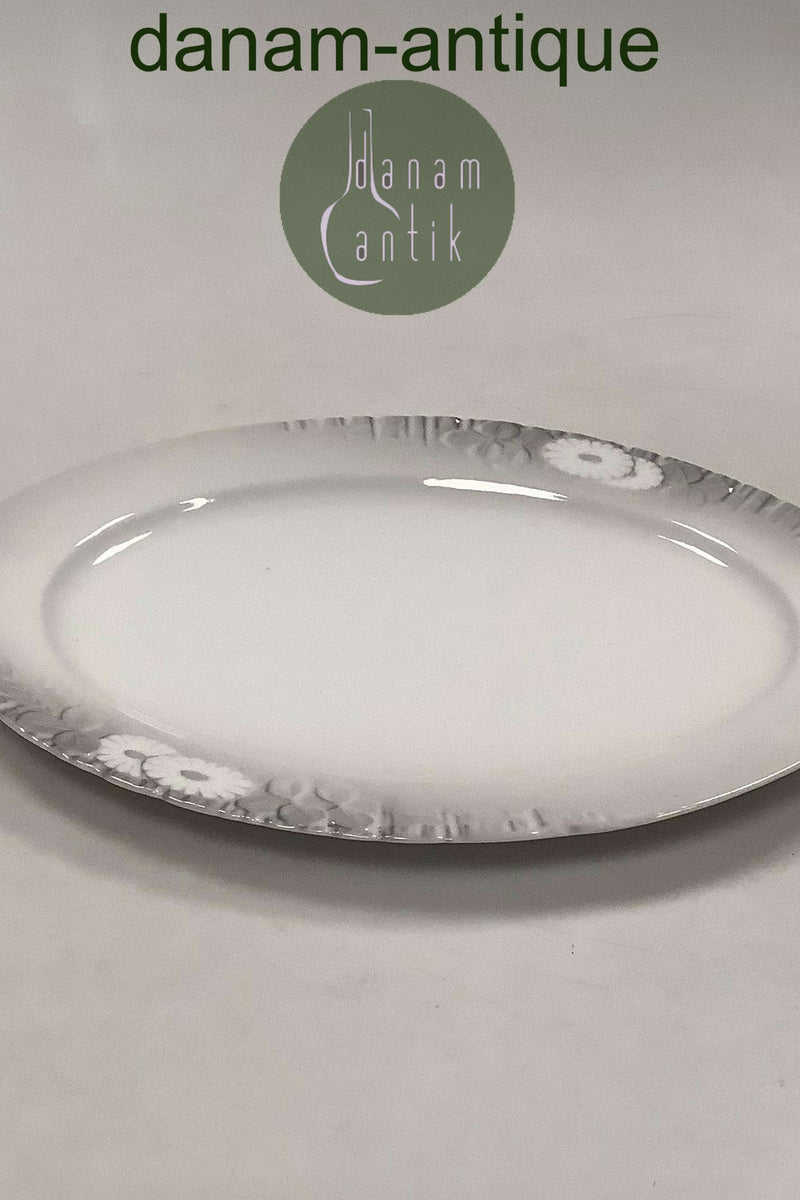 Royal Copenhagen / Kgl. Porcelæn Skærsommernatsdrøm Gammel Ovalt Fad No 1370 / 10007