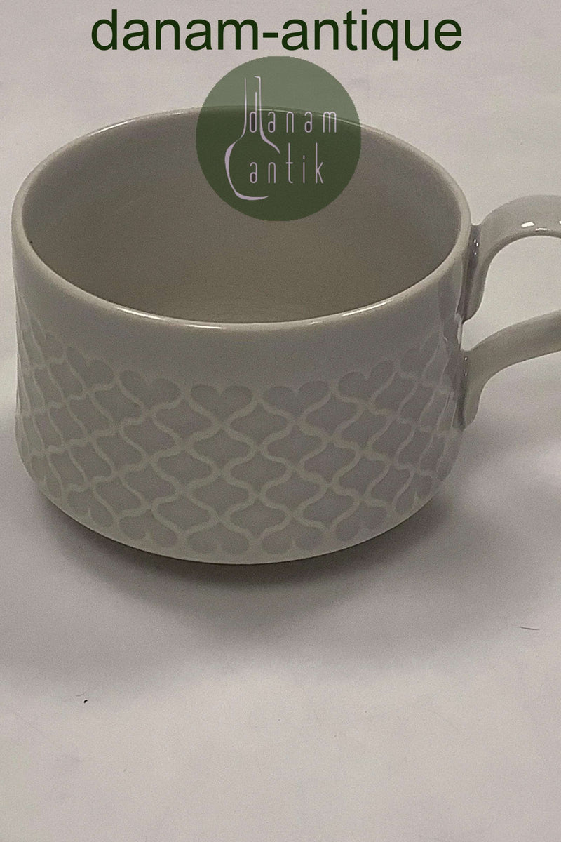 Bing和Grondahl/Kronjyden炻器白色糖果咖啡杯No 305