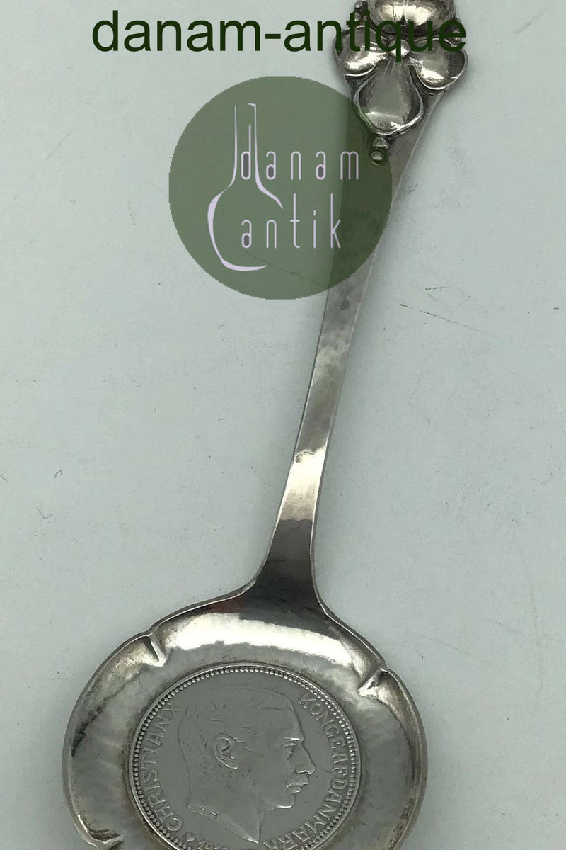 Dansk Arbejde (DTA) Sølv Serveringsspade med Rav og Mønt