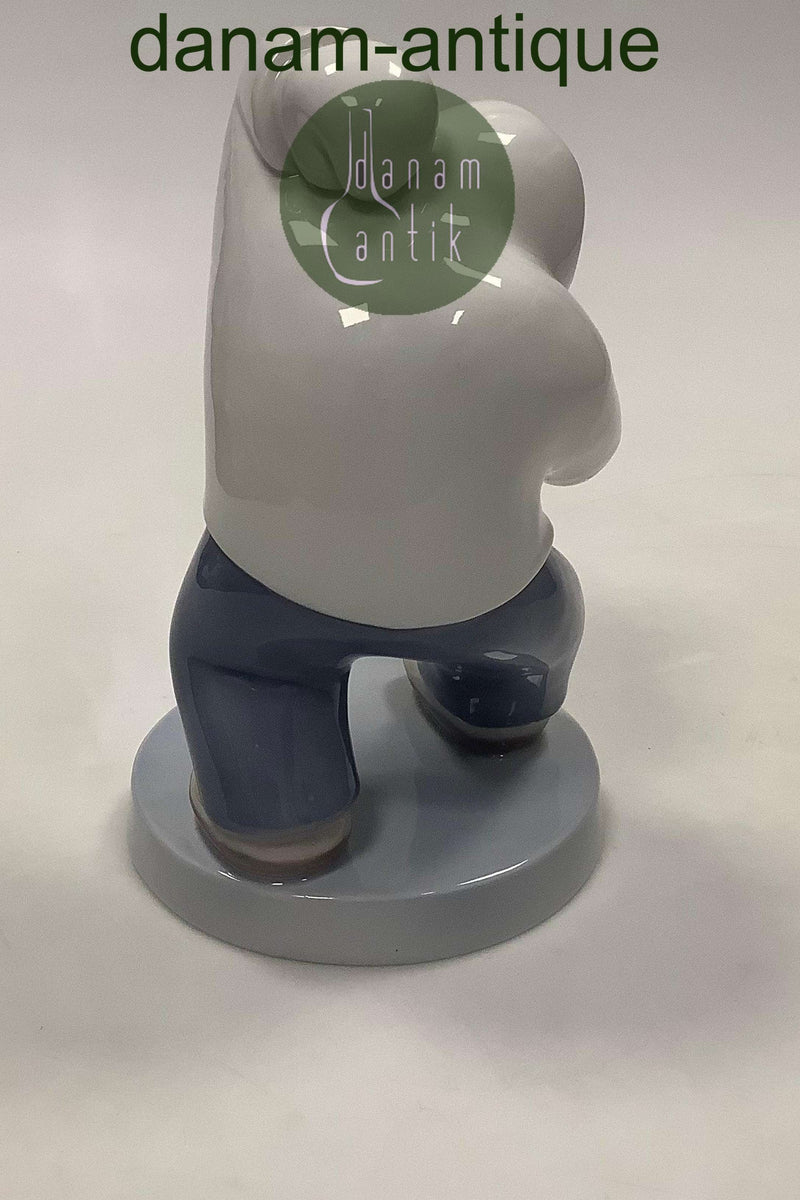 BING＆GRONDAHL Bing & Grondahl Figure of a Greenlander No 2415