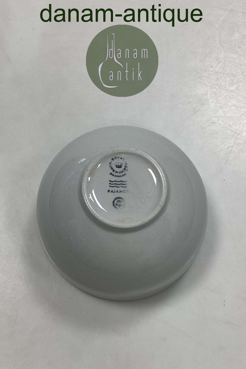 Royal Copenhagen Blåkant Skål No. 3074A