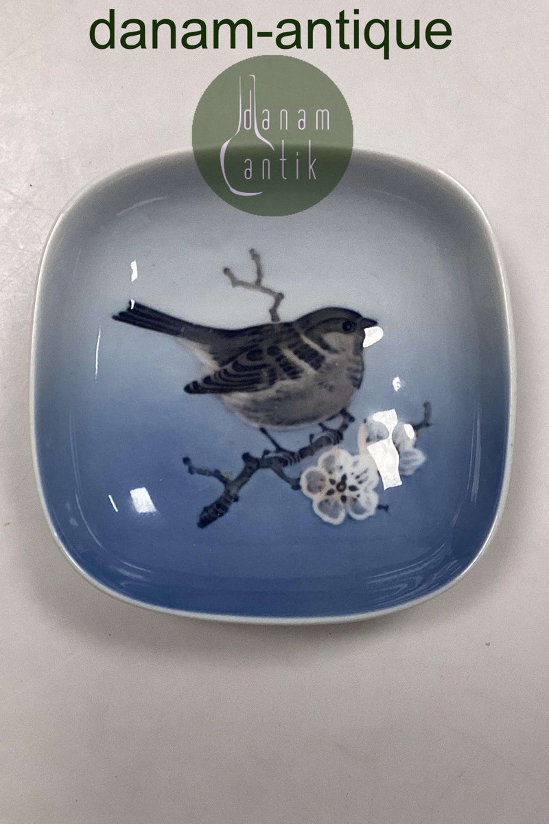 Royal Copenhagen Platte/Skål med Fugl No. 4857