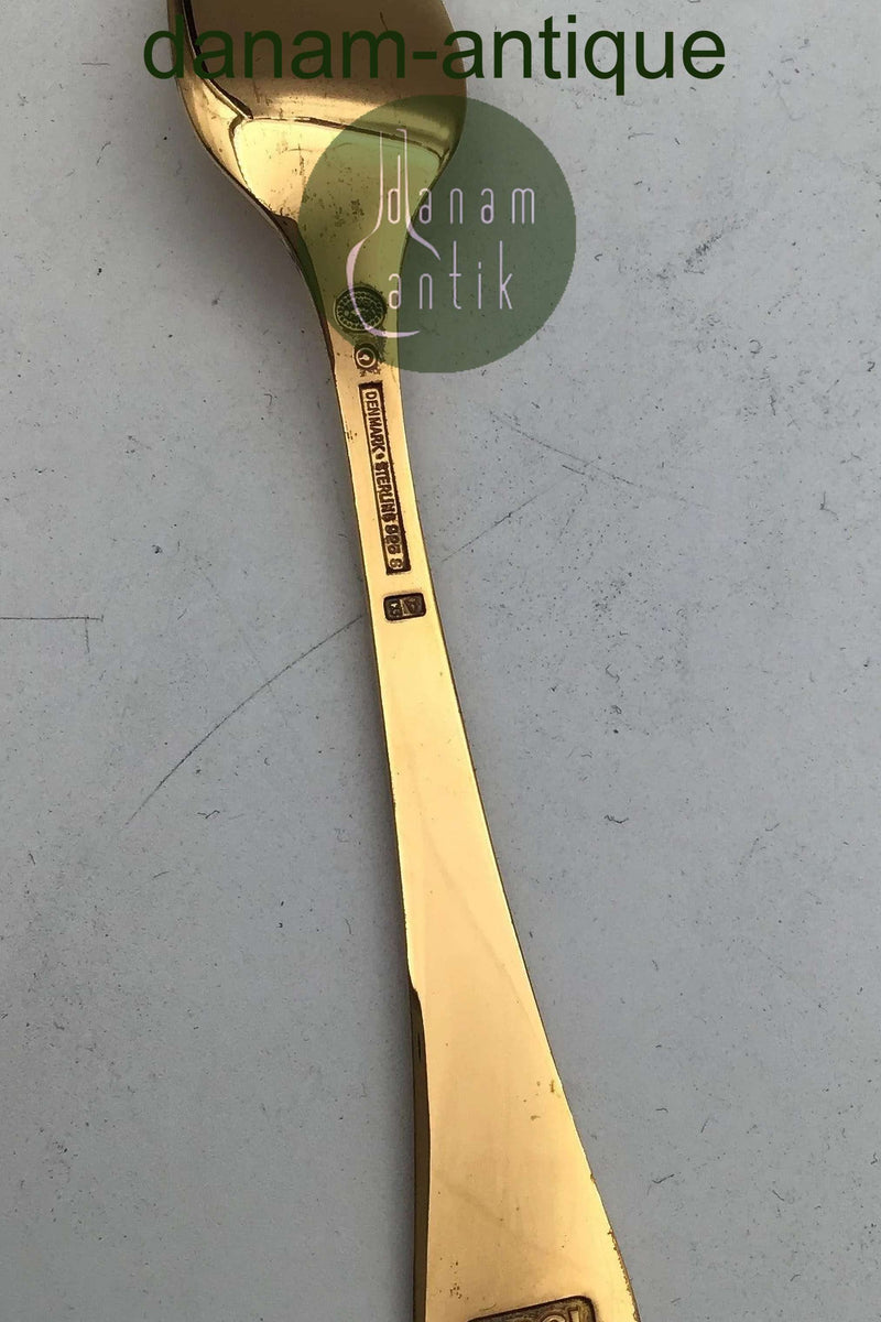 Georg Jensen Årskagegaffel 1989 Forgyldt Sterling Sølv med emalje.