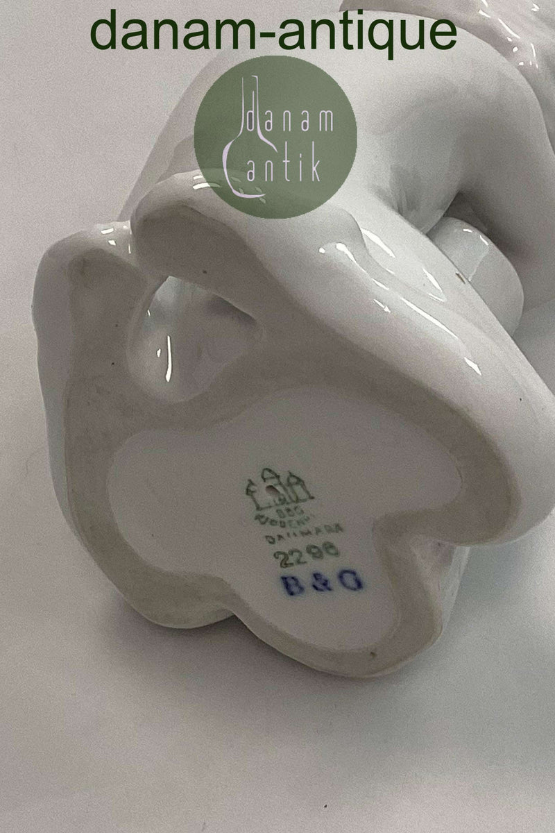 Bing og Grøndahl Figur Pige der drejer Krukke No 2296