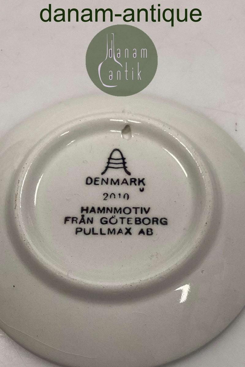 Royal Copenhagen 2010 Plaquette Port motif from Goteborg Pullmax AB