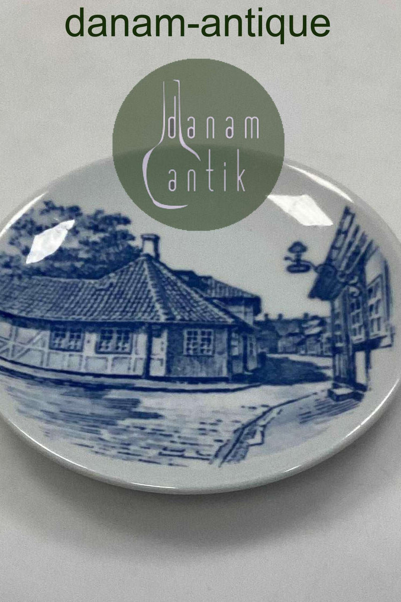 Royal Copenhagen 2010 SAS Plaque No 3