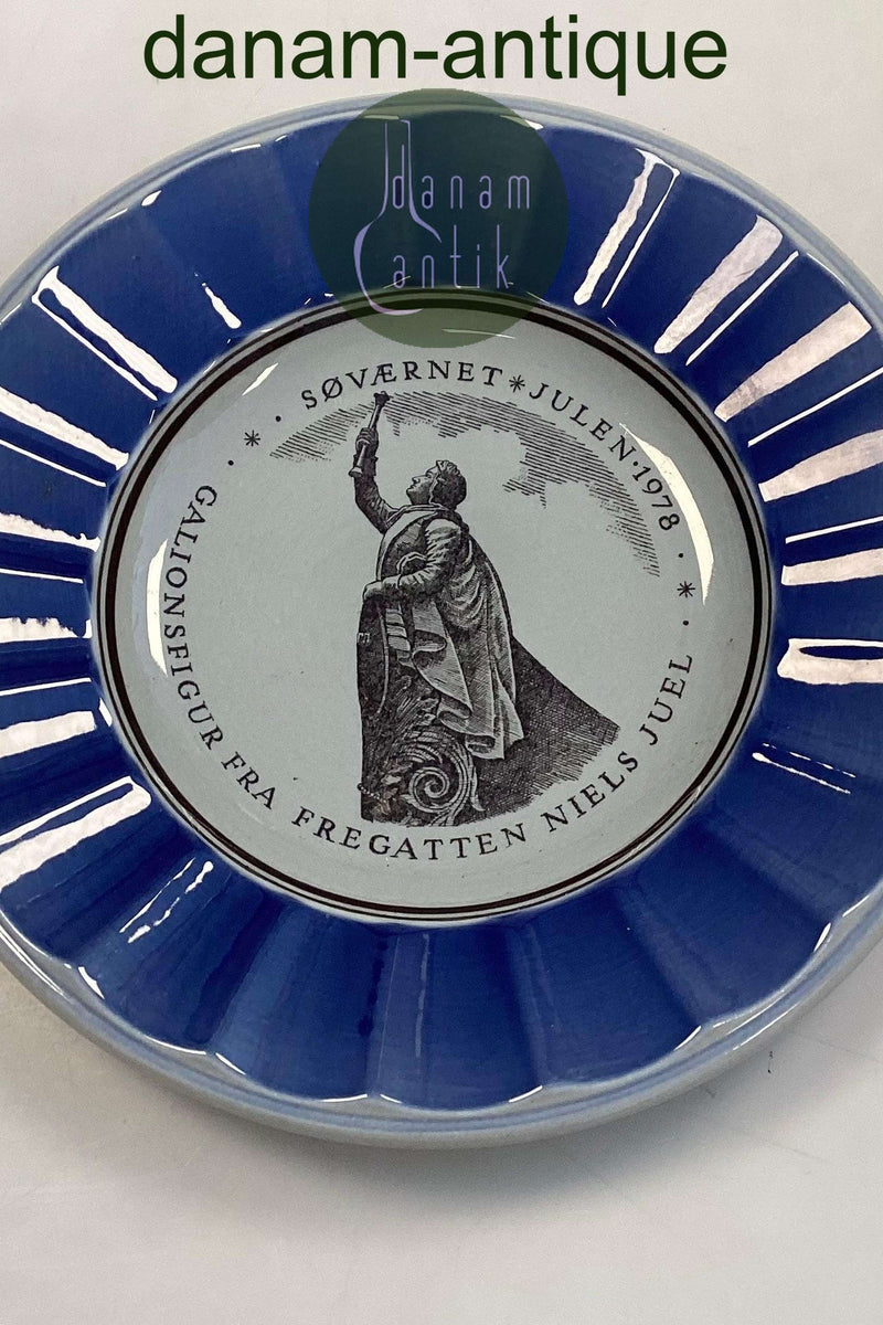 Royal Copenhagen / Aluminia Søværnets Juleplatte 1978