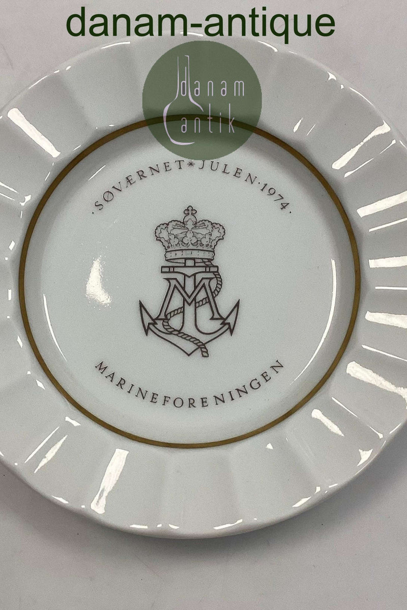 Royal Copenhagen / Aluminia Søværnets Juleplatte 1974