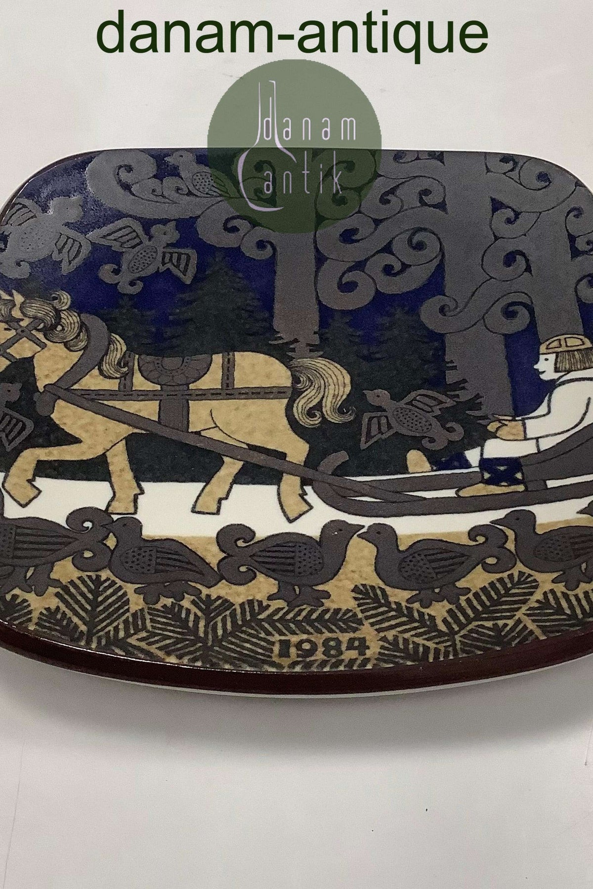 Arabia Finland Kalevala Annual Plate 1984