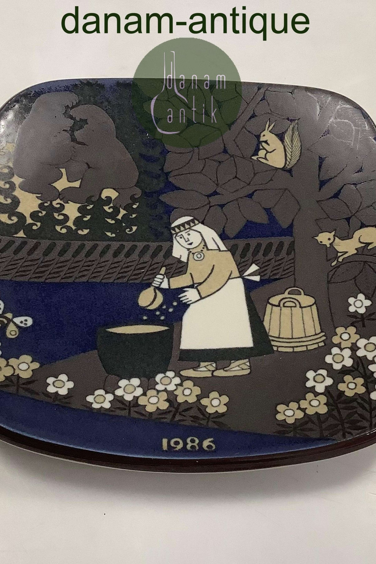 Arabia Finland Kalevala Annual Plate 1986