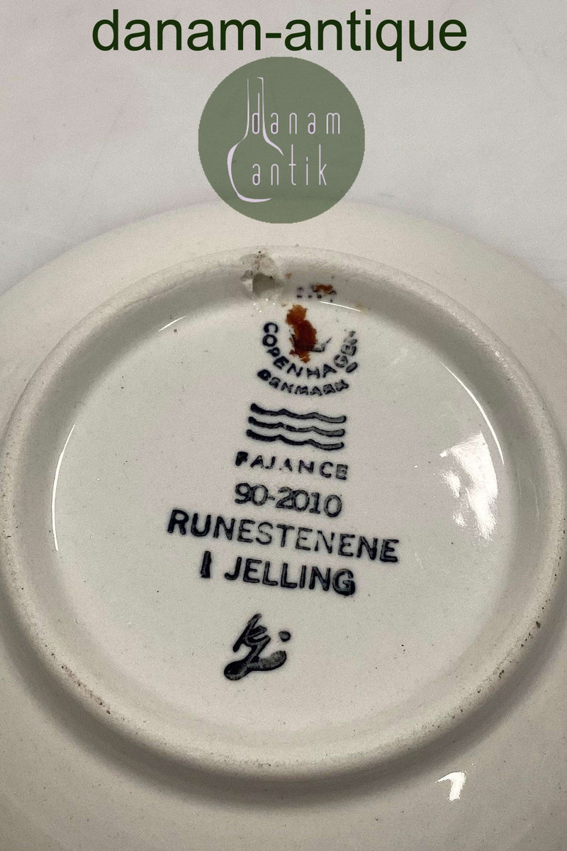 Royal Copenhagen 2010 Plaquette No 90 Runestenene i Jylling