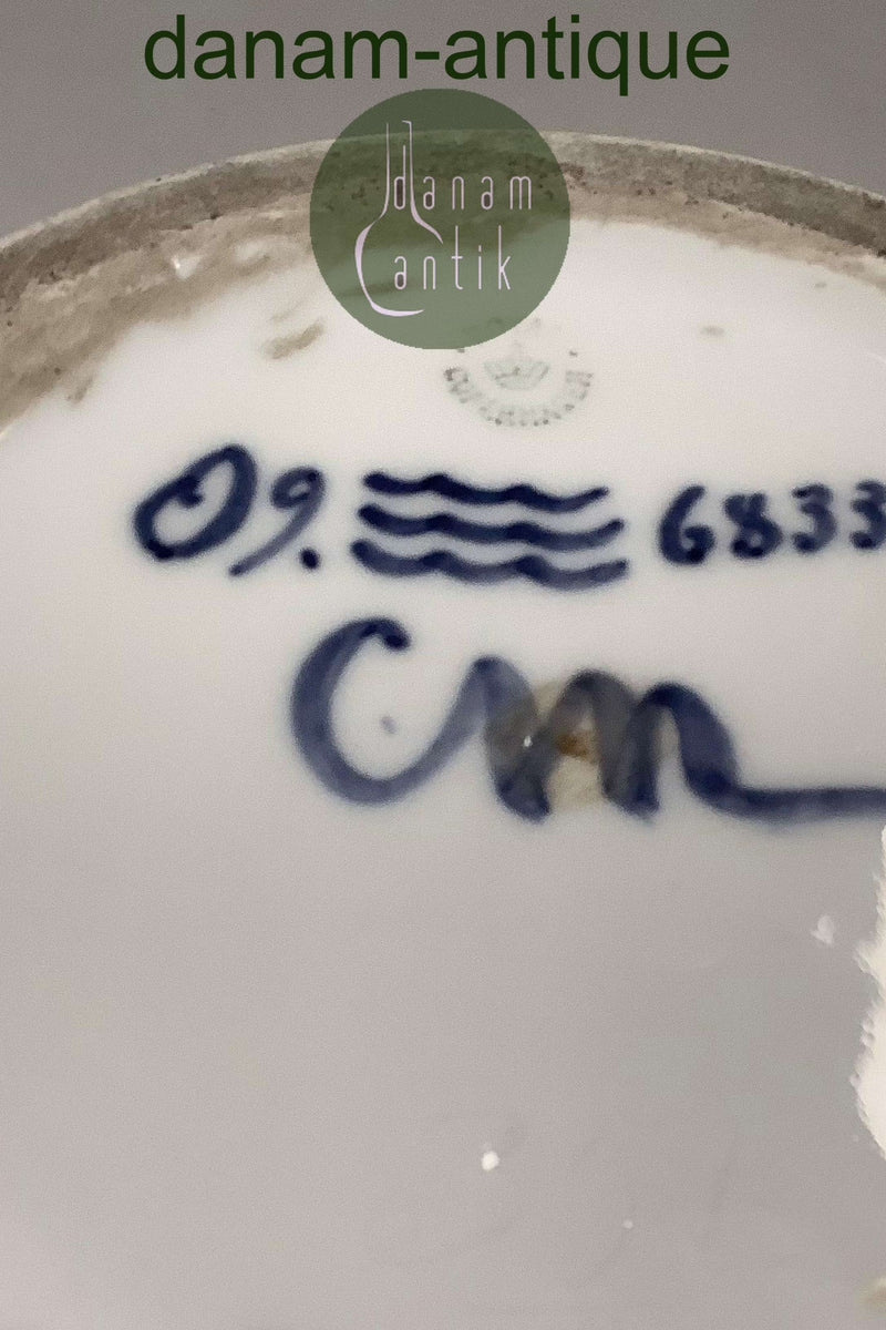 Royal Copenhagen Art Nouveau Unika Vase af Carl Mortensen med Sommerfugle fra 1898 No 6833