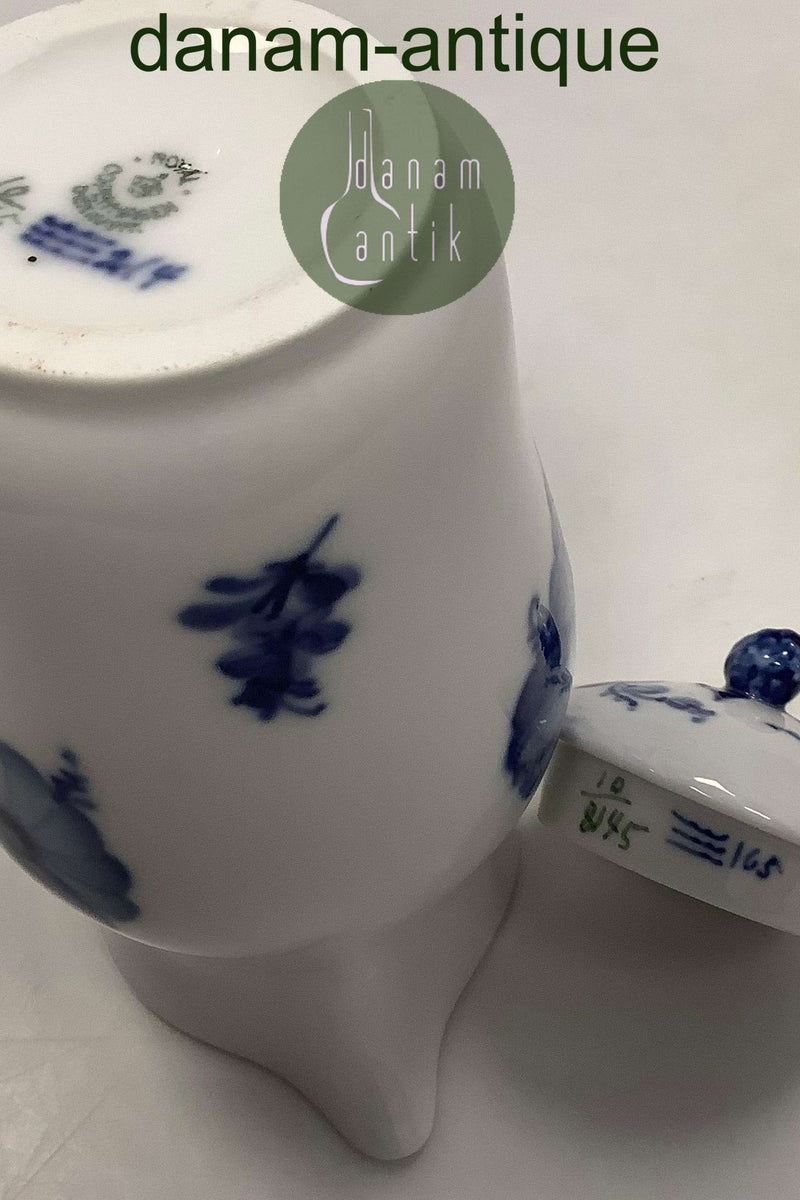 Royal Copenhagen Blå Blomst Flettet kande No 8145