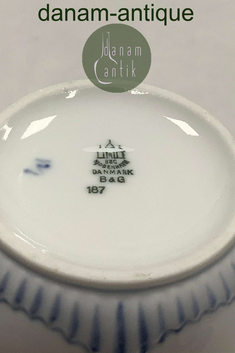 Bing og Grøndahl Empire lille Mælkekande No. 187