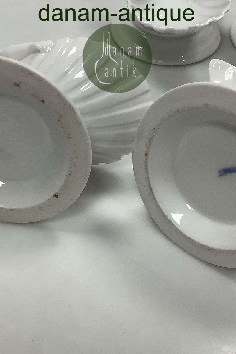 Sæt på 4 Royal Copenhagen Putti Skåle / Saltkar fra 1850-1880